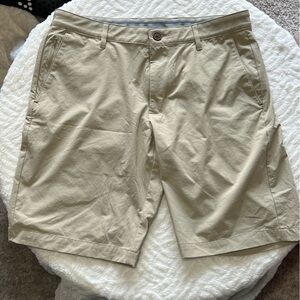 Tommy Bahama Men's Khaki Chino Shorts